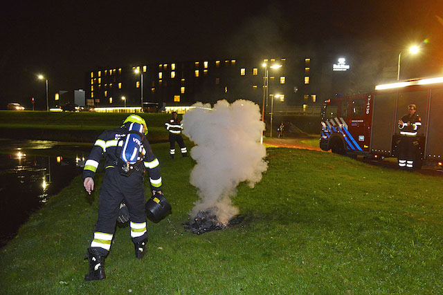 2017/171/20170827-22u33 GB 002 Buitenbrand Amsterdamse Baan.jpg